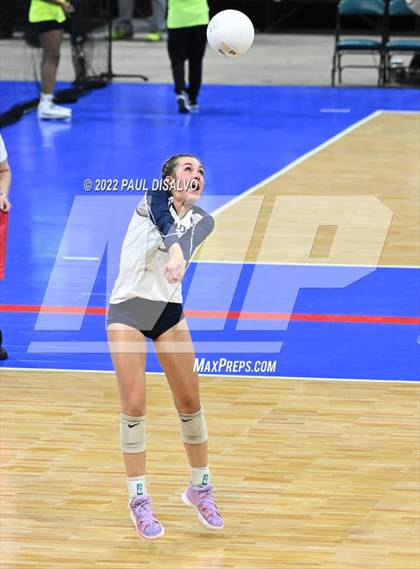 Thumbnail 3 in University vs. Liberty Common (CHSAA 3A 1st Round) photogallery.