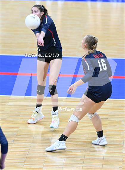 Thumbnail 2 in University vs. Liberty Common (CHSAA 3A 1st Round) photogallery.