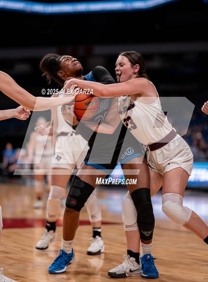 Thumbnail 1 in Broaddus vs. Eula (UIL 1A Basketball Division I Final) photogallery.