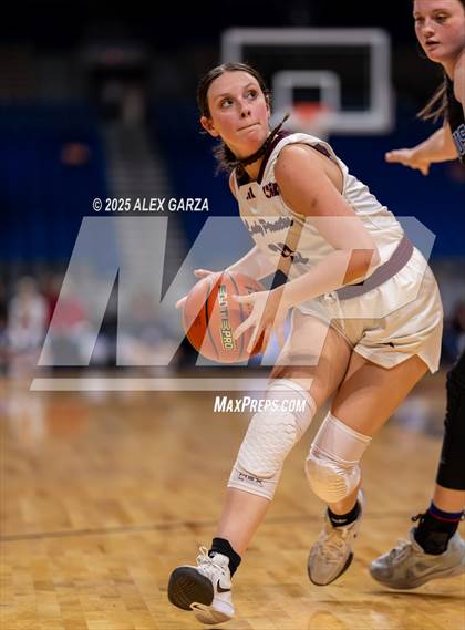 Thumbnail 3 in Broaddus vs. Eula (UIL 1A Basketball Division I Final) photogallery.