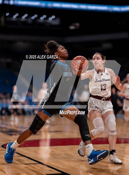 Thumbnail 3 in Broaddus vs. Eula (UIL 1A Basketball Division I Final) photogallery.