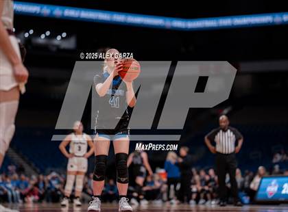 Thumbnail 3 in Broaddus vs. Eula (UIL 1A Basketball Division I Final) photogallery.