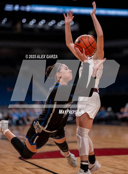 Thumbnail 3 in Broaddus vs. Eula (UIL 1A Basketball Division I Final) photogallery.