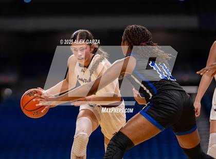 Thumbnail 1 in Broaddus vs. Eula (UIL 1A Basketball Division I Final) photogallery.
