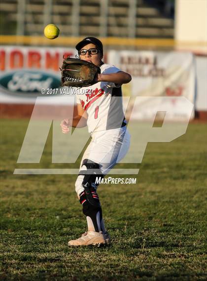 Thumbnail 2 in Pueblo @ Rio Rico photogallery.