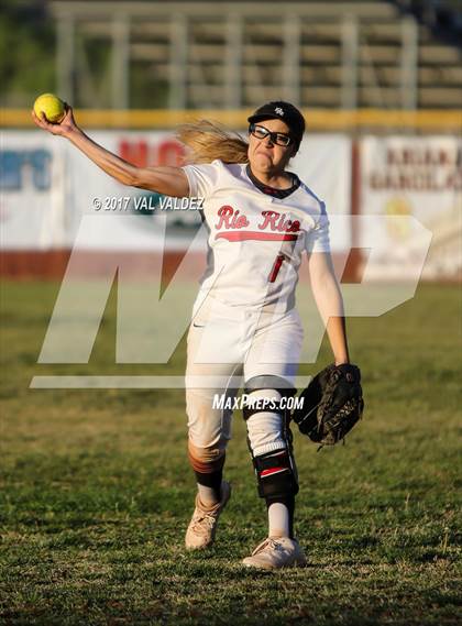 Thumbnail 1 in Pueblo @ Rio Rico photogallery.