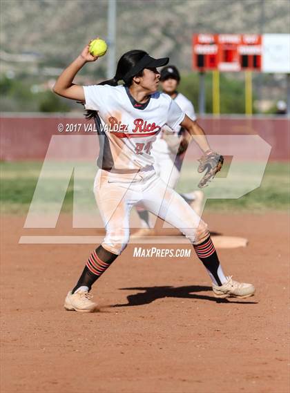 Thumbnail 1 in Pueblo @ Rio Rico photogallery.