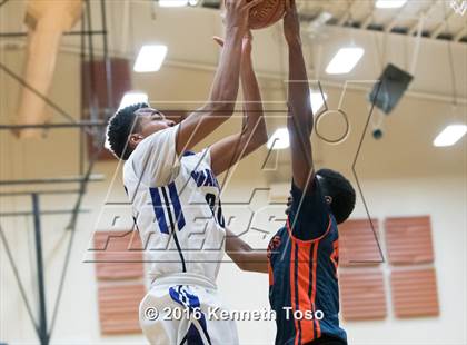 Thumbnail 1 in Brandeis @ Warren photogallery.