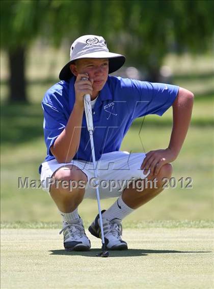 Thumbnail 1 in CIF Central Section Area Golf Championships photogallery.