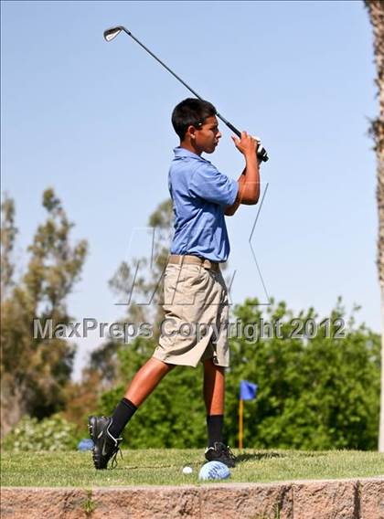 Thumbnail 1 in CIF Central Section Area Golf Championships photogallery.