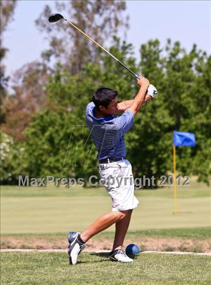 Thumbnail 1 in CIF Central Section Area Golf Championships photogallery.