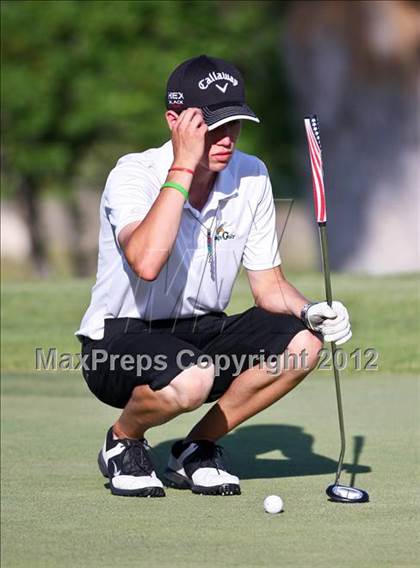 Thumbnail 1 in CIF Central Section Area Golf Championships photogallery.