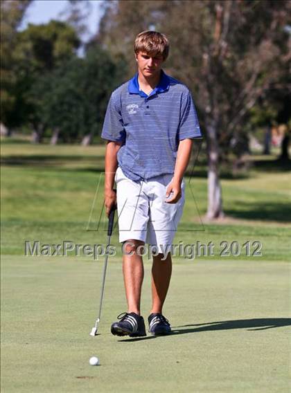 Thumbnail 1 in CIF Central Section Area Golf Championships photogallery.