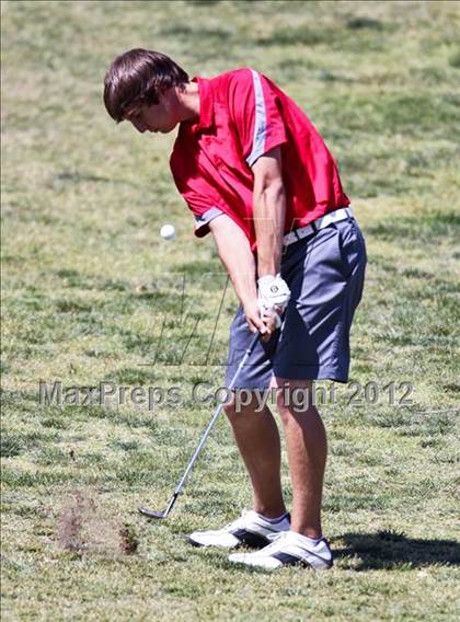 Thumbnail 2 in CIF Central Section Area Golf Championships photogallery.