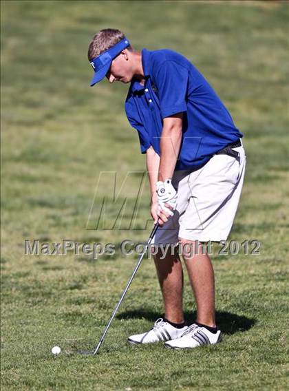 Thumbnail 1 in CIF Central Section Area Golf Championships photogallery.