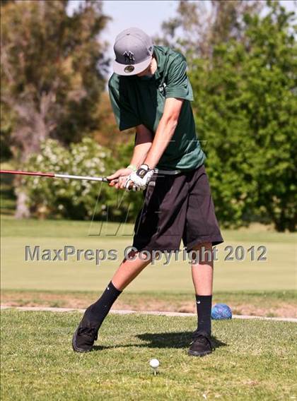 Thumbnail 2 in CIF Central Section Area Golf Championships photogallery.