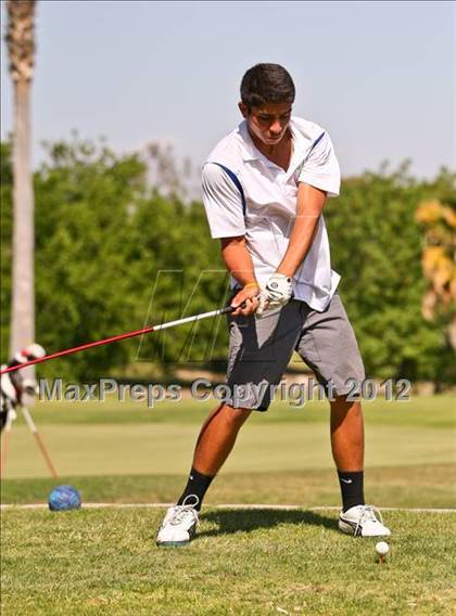 Thumbnail 1 in CIF Central Section Area Golf Championships photogallery.