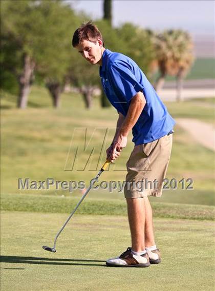 Thumbnail 1 in CIF Central Section Area Golf Championships photogallery.