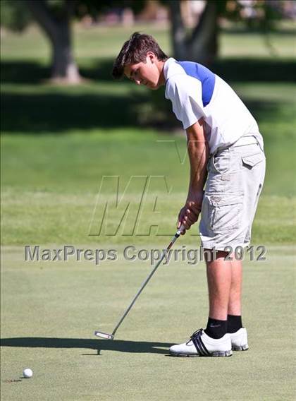 Thumbnail 2 in CIF Central Section Area Golf Championships photogallery.