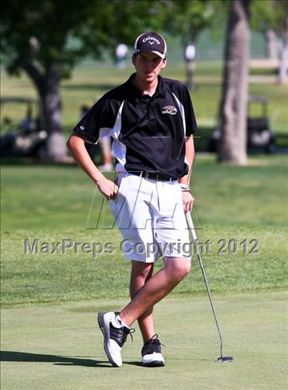 Thumbnail 1 in CIF Central Section Area Golf Championships photogallery.