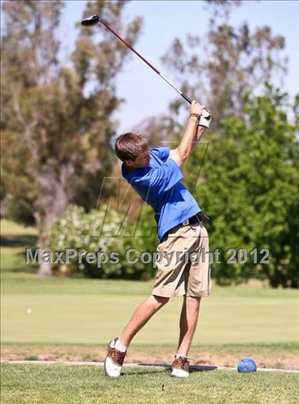 Thumbnail 1 in CIF Central Section Area Golf Championships photogallery.