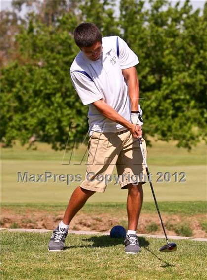 Thumbnail 2 in CIF Central Section Area Golf Championships photogallery.