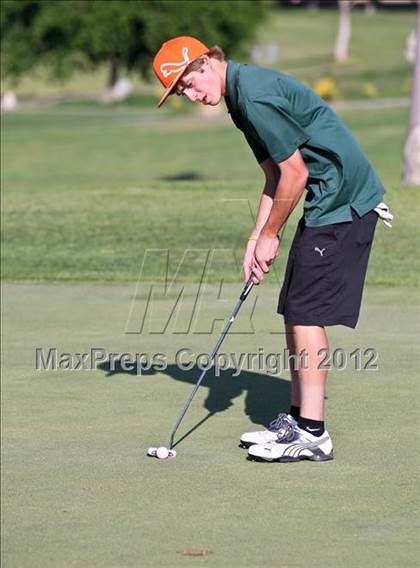 Thumbnail 1 in CIF Central Section Area Golf Championships photogallery.
