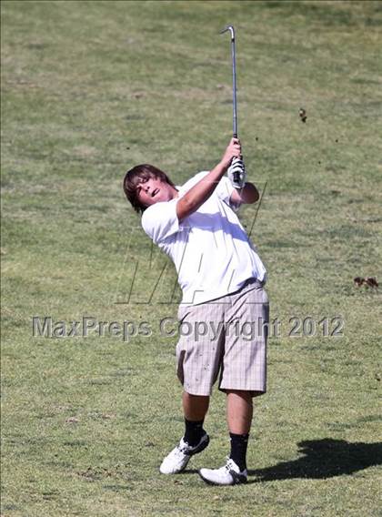 Thumbnail 3 in CIF Central Section Area Golf Championships photogallery.