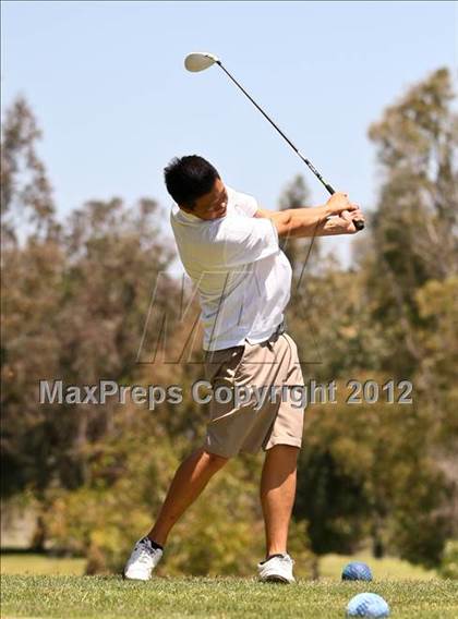 Thumbnail 2 in CIF Central Section Area Golf Championships photogallery.