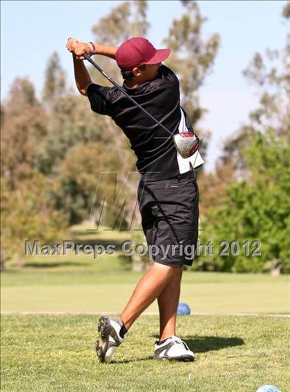 Thumbnail 1 in CIF Central Section Area Golf Championships photogallery.