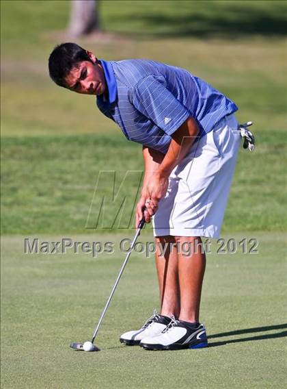 Thumbnail 1 in CIF Central Section Area Golf Championships photogallery.