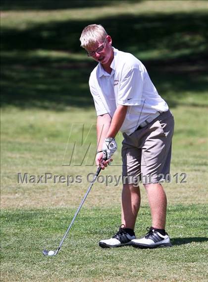 Thumbnail 3 in CIF Central Section Area Golf Championships photogallery.