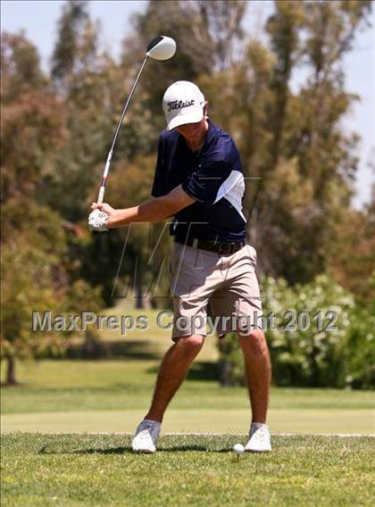 Thumbnail 1 in CIF Central Section Area Golf Championships photogallery.