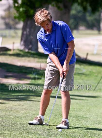 Thumbnail 1 in CIF Central Section Area Golf Championships photogallery.