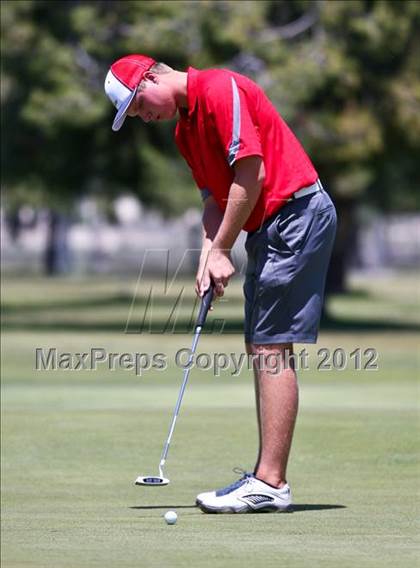 Thumbnail 1 in CIF Central Section Area Golf Championships photogallery.