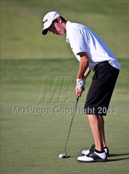 Thumbnail 3 in CIF Central Section Area Golf Championships photogallery.