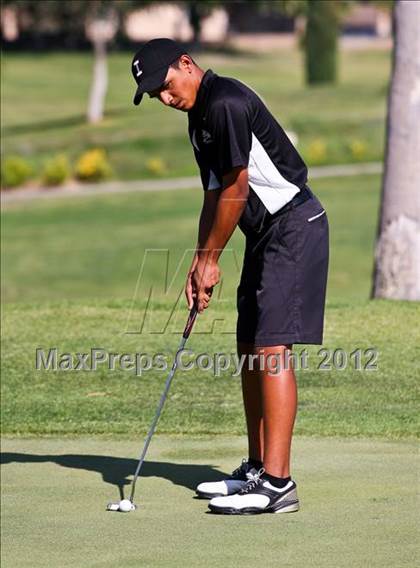 Thumbnail 1 in CIF Central Section Area Golf Championships photogallery.
