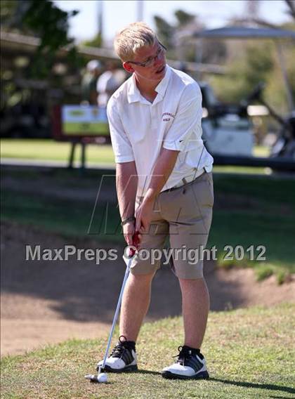 Thumbnail 1 in CIF Central Section Area Golf Championships photogallery.
