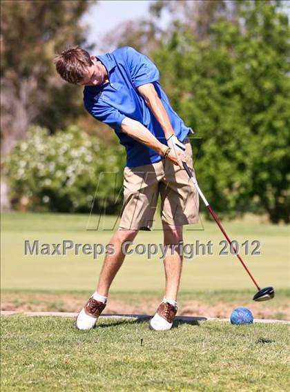Thumbnail 3 in CIF Central Section Area Golf Championships photogallery.