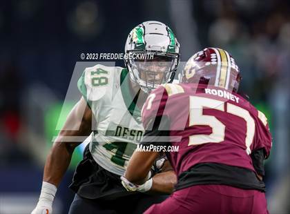 Thumbnail 3 in DeSoto vs. Summer Creek (UIL 6A D2 Football Final) photogallery.