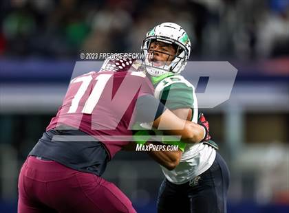 Thumbnail 2 in DeSoto vs. Summer Creek (UIL 6A D2 Football Final) photogallery.