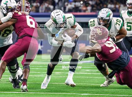 Thumbnail 1 in DeSoto vs. Summer Creek (UIL 6A D2 Football Final) photogallery.