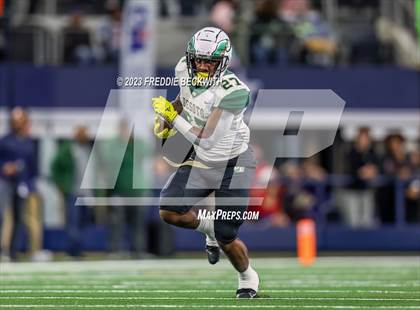 Thumbnail 1 in DeSoto vs. Summer Creek (UIL 6A D2 Football Final) photogallery.