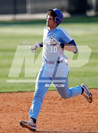 Thumbnail 1 in Walton @ Etowah photogallery.