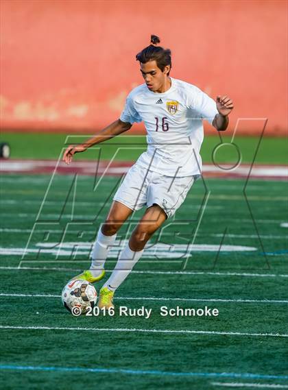 Thumbnail 3 in Point Loma vs. Bishop's (CIF San Diego Final) photogallery.