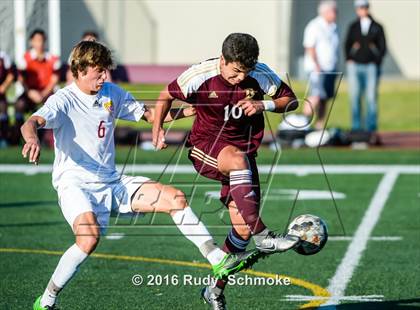 Thumbnail 3 in Point Loma vs. Bishop's (CIF San Diego Final) photogallery.
