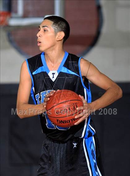 Thumbnail 2 in Rayburn vs. Pasadena Memorial (McDonald's Texas Invitational) photogallery.