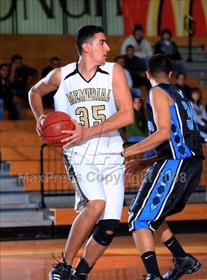 Thumbnail 3 in Rayburn vs. Pasadena Memorial (McDonald's Texas Invitational) photogallery.