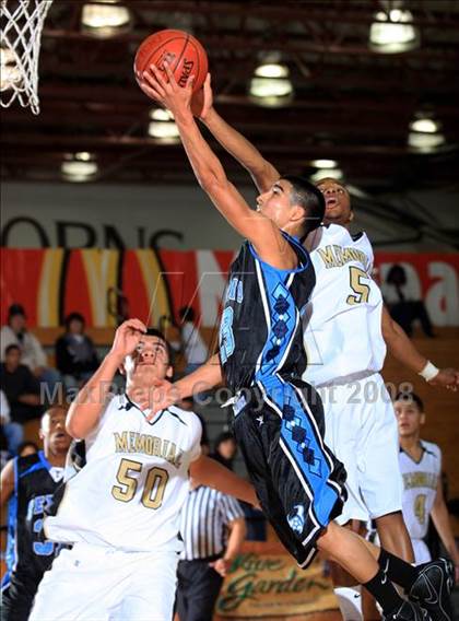 Thumbnail 2 in Rayburn vs. Pasadena Memorial (McDonald's Texas Invitational) photogallery.