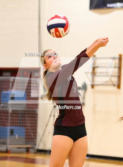 Thumbnail 1 in Greely @ Cape Elizabeth photogallery.